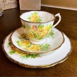 Vintage Royal Albert Bone China Tea Cup Saucer Dessert Plate Set Yellow Tea Rose